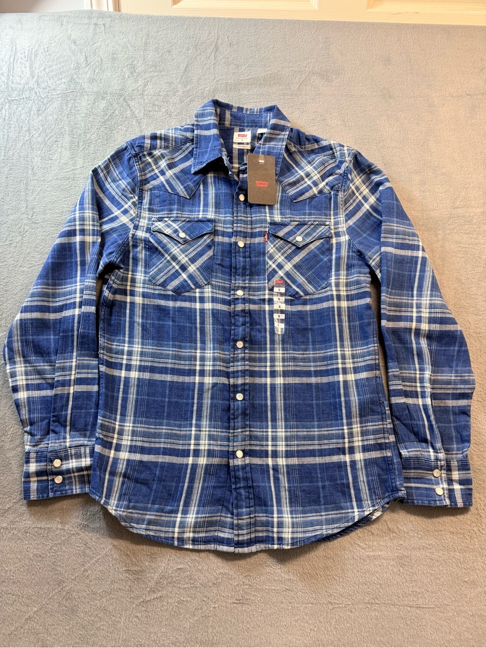 Levi’s - Classic Western Standard Fit Shirt - Picture 5 of 10